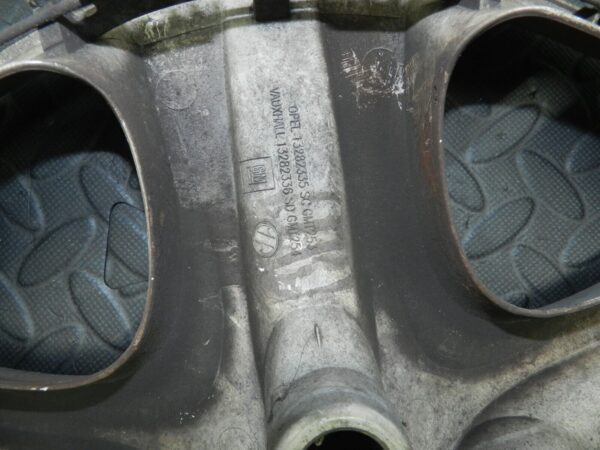 (144) 2009 VAUXHALL ASTRA H. SET OF WHEEL HUB CAPS - Image 7