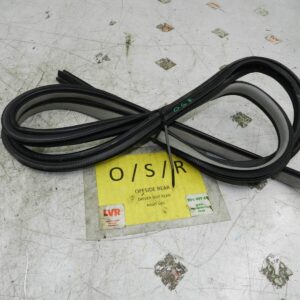 (138) 1998 HONDA ACCORD MK6. DRIVER SIDE REAR DOOR RUBBER SEAL