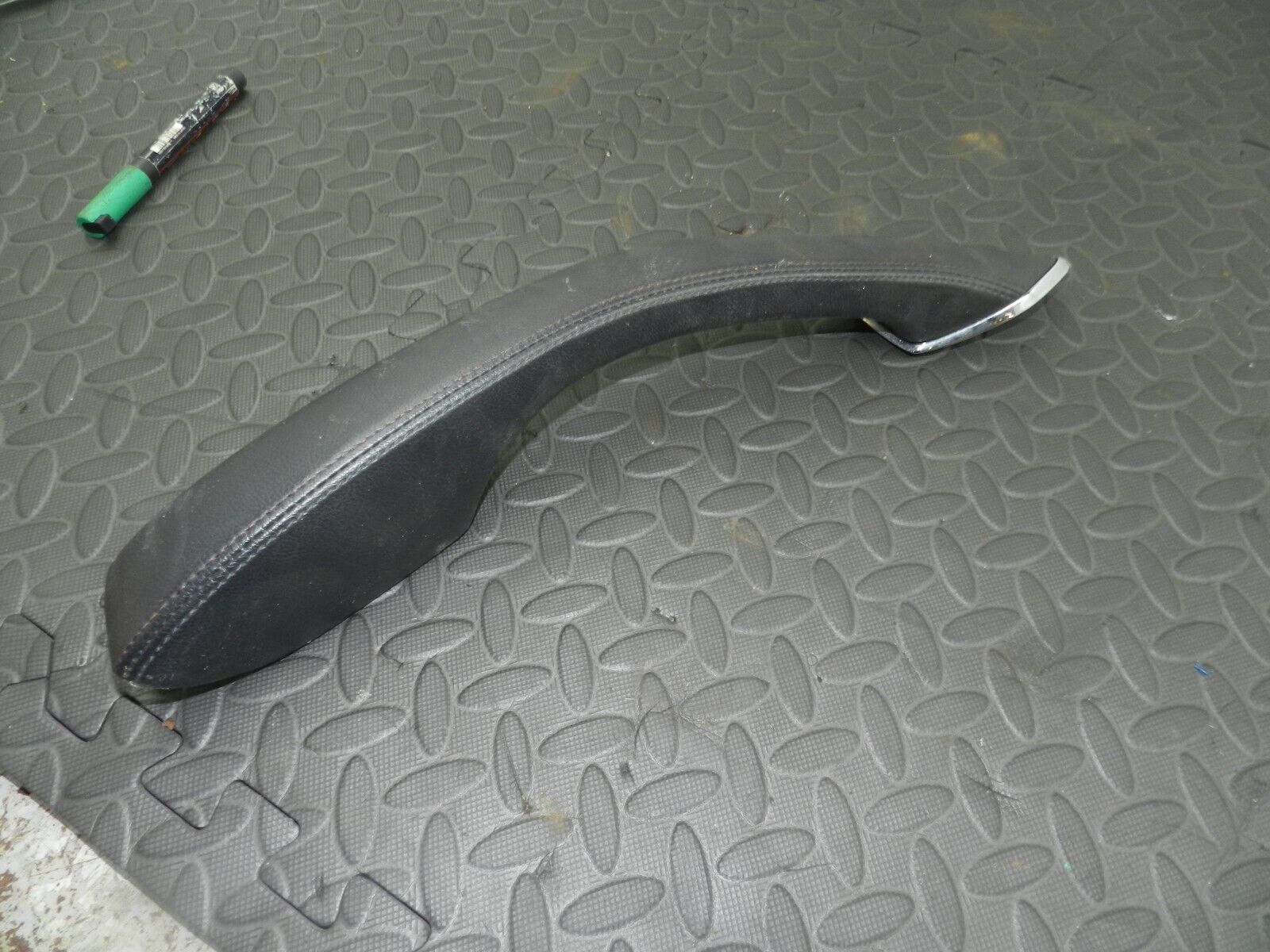 JAGUAR XJ8. INTERIOR DOOR HANDLE