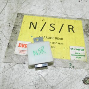 (138) 1998 HONDA ACCORD MK6. PASSENGER SIDE REAR DOOR ECU