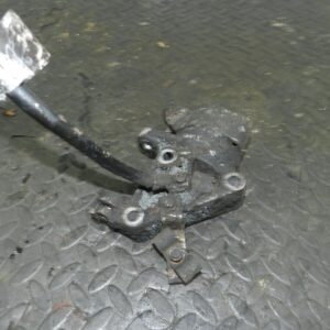 154 2004 LAND ROVER DISCOVERY 2 TD5. TENSIONER + BRACKET