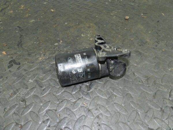 154 2004 LAND ROVER DISCOVERY 2 TD5. OIL FILTER HOUSING - Image 2