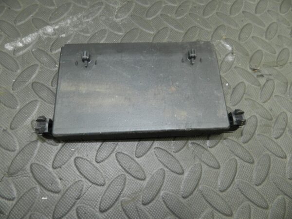 (146) MERCEDES C CLASS SALOON W203. 2038201385 DOOR ECU PASSENGER SIDE FRONT - Image 3