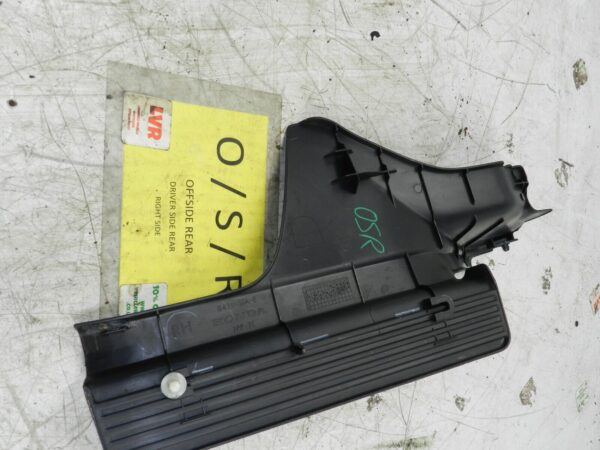 (138) 1998 HONDA ACCORD MK6. DRIVER SIDE REAR LOWER SILL TRIM - Image 2
