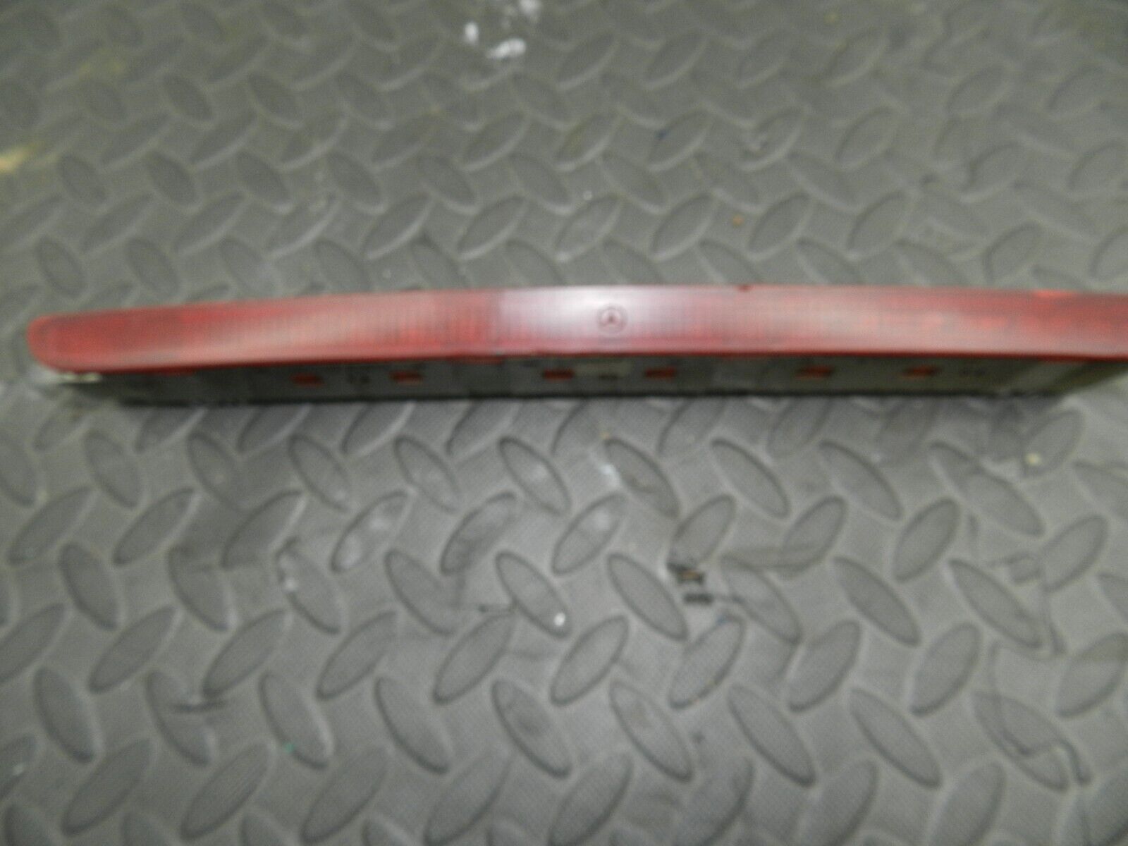 (146) MERCEDES C CLASS SALOON W203. HIGH LEVEL BRAKE LIGHT 2038200156