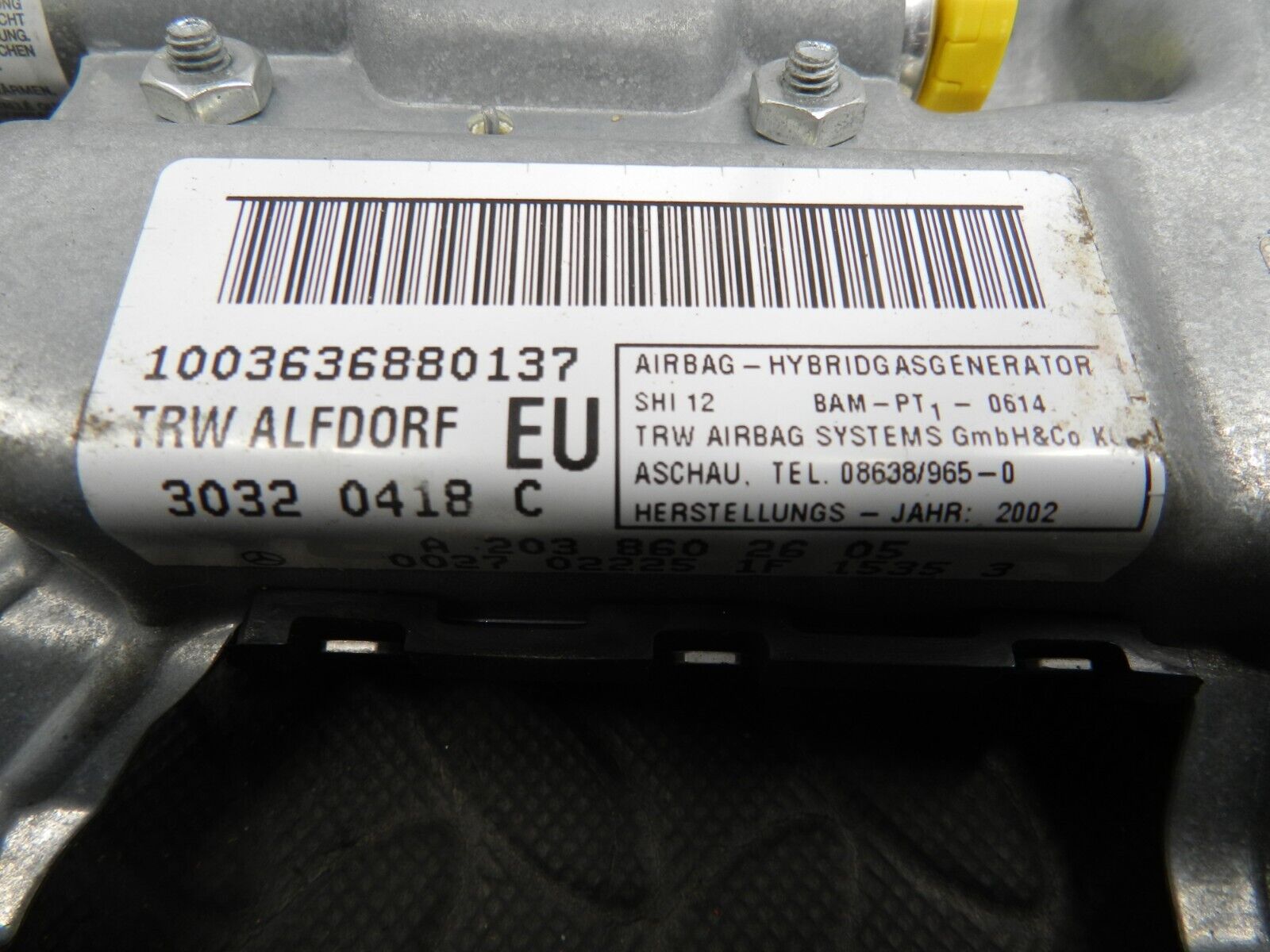 (146) MERCEDES C CLASS SALOON W203. A2038602605 DRIVER FRONT AIR BAG DOOR - Image 2