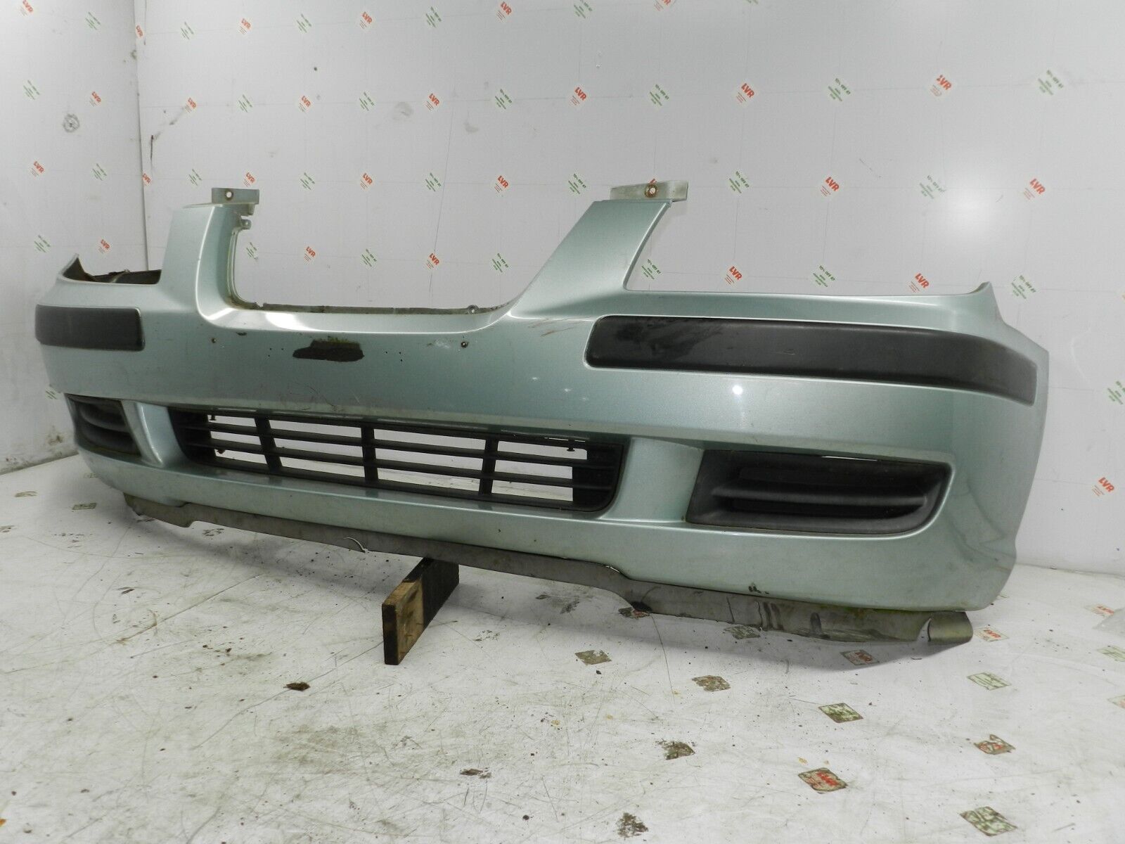 (139) 2003 HYUNDAI MATRIX FRONT BUMPER
