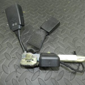 (146) MERCEDES C CLASS SALOON W203. REAR SEAT BELT BUCKLES