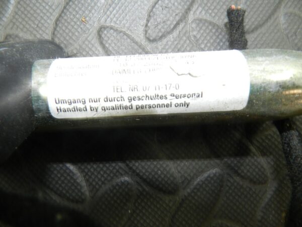 (146) MERCEDES C CLASS SALOON W203. REAR SEAT BELT BUCKLES - Image 3