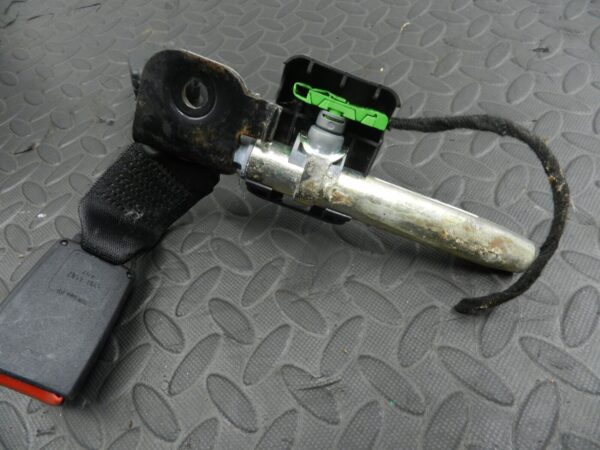 (146) MERCEDES C CLASS SALOON W203. REAR SEAT BELT BUCKLES - Image 5