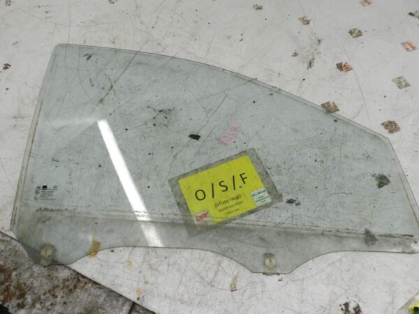 (139) 2003 HYUNDAI MATRIX DRIVER SIDE FRONT WINDOW GLASS