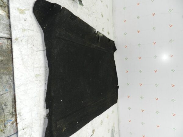 (139) 2003 HYUNDAI MATRIX BOOT CARPET