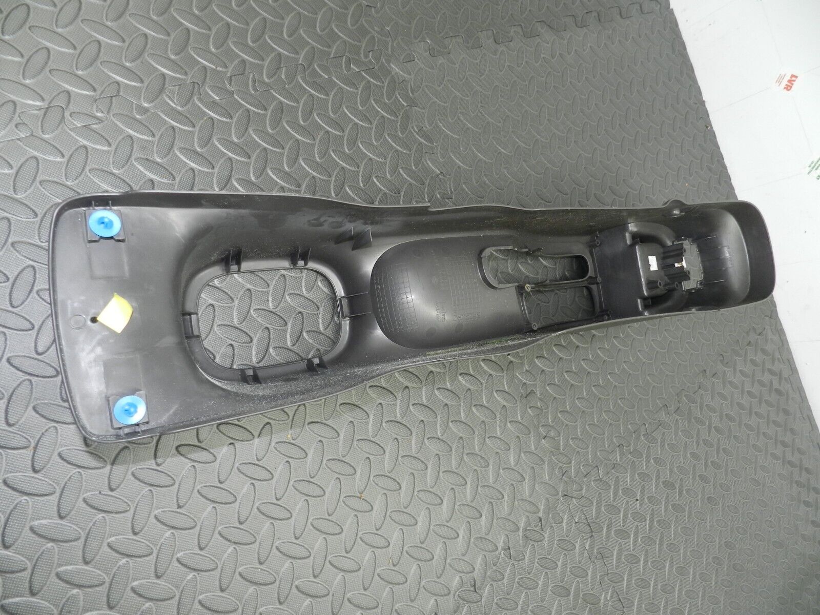 142 NISSAN MICRA K12 CONVERTIBLE C+C. CENTRE CONSOLE TRIM 96910 AX600 - Image 6