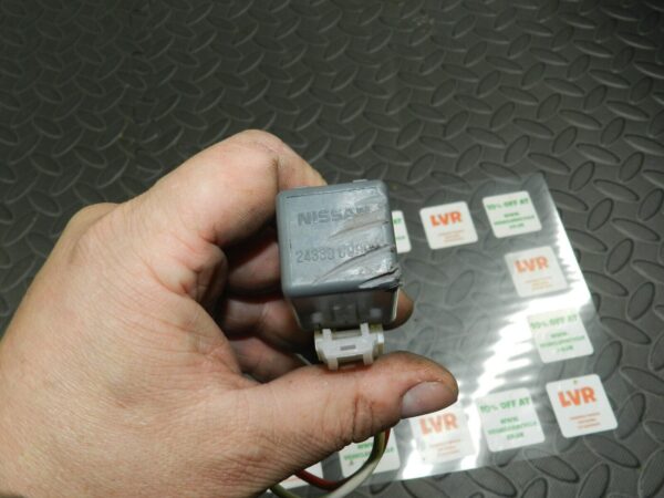 142 NISSAN MICRA K12 CONVERTIBLE C+C. RELAY 24330 C9900 - Image 3