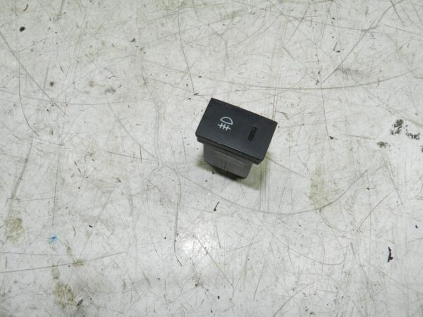 (139) 2003 HYUNDAI MATRIX FOG LIGHT SWITCH