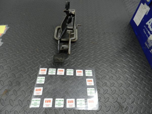 142 NISSAN MICRA K12 CONVERTIBLE C+C. BRAKE PEDAL