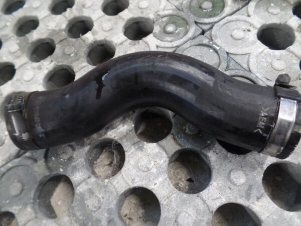 2010 HYUNDAI SANTA FE 2.2 DIESEL AUTOMATIC. COOLANT PIPE. - Image 2