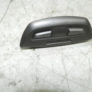 (139) 2003 HYUNDAI MATRIX ODO TRIP SWITCH CLOCK SET