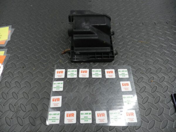142 NISSAN MICRA K12 CONVERTIBLE C+C. AIR BOX HOUSING SECTION