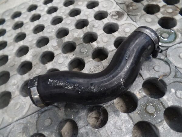 2010 HYUNDAI SANTA FE 2.2 DIESEL AUTOMATIC. COOLANT PIPE. - Image 3