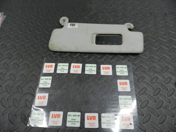142 NISSAN MICRA K12 CONVERTIBLE C+C. DRIVER SIDE SUN VISOR