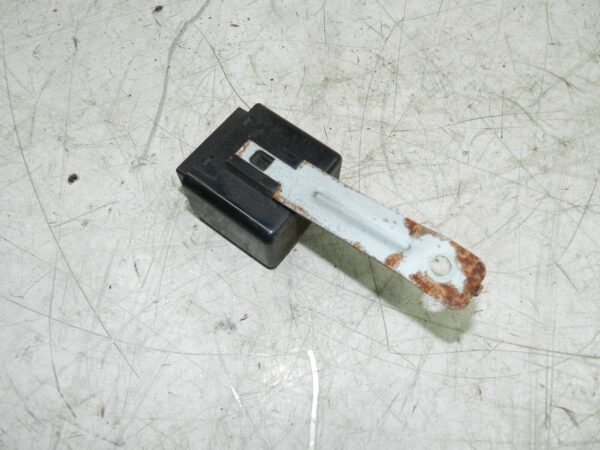 (139) 2003 HYUNDAI MATRIX RELAY - Image 2