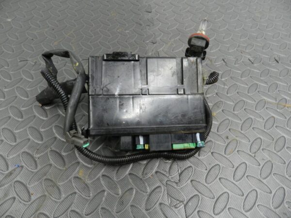 142 NISSAN MICRA K12 CONVERTIBLE C+C. FUSE BOX BOARD - Image 2