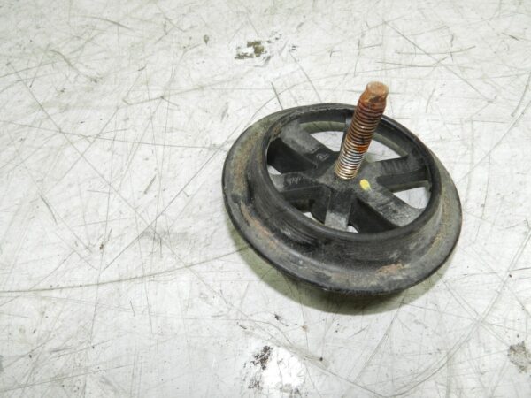 (139) 2003 HYUNDAI MATRIX SPARE WHEEL CLAMP