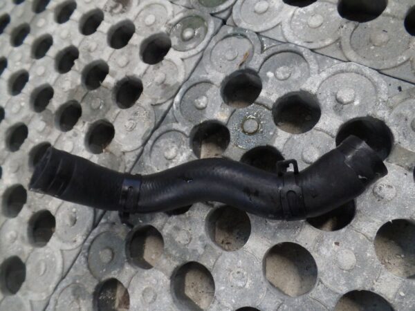2010 HYUNDAI SANTA FE 2.2 DIESEL AUTOMATIC. COOLANT PIPE. - Image 2