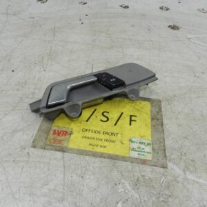 (121) 2007 AUDI A4 SALOON B7. DRIVER SIDE FRONT DOOR HANDLE INTERNAL