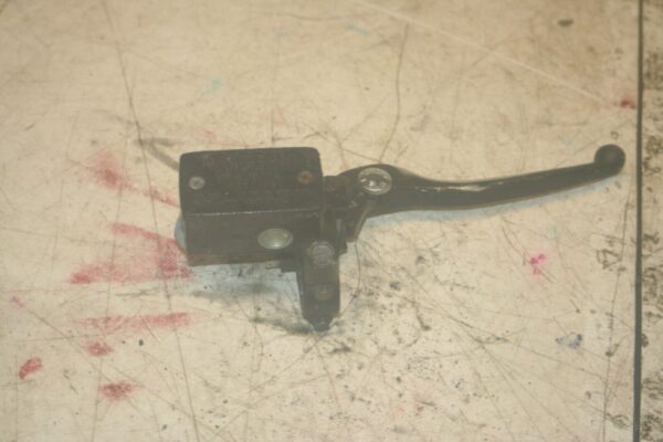 KAWASAKI ZZR600 2004. BRAKE HANDLE MASTER CYLINDER + LEVER - Image 2
