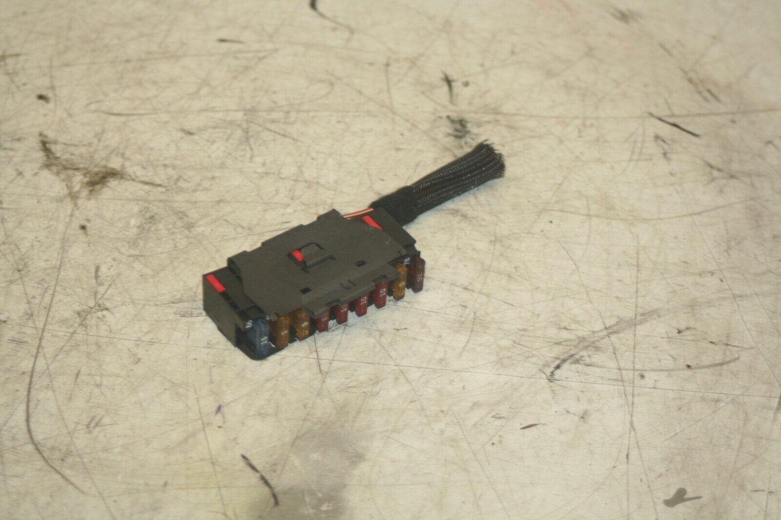 2005 MERCEDES S CLASS W220. FUSE BOX