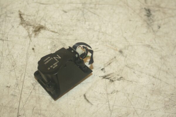 2005 MERCEDES S CLASS W220. HEATER FLAP ACTUATOR CONTROL MOTOR - Image 4
