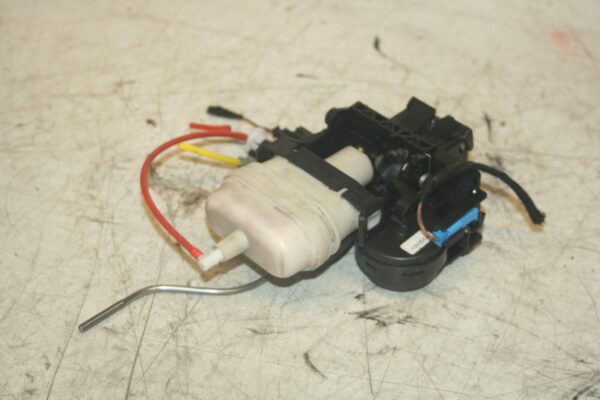 2005 MERCEDES S CLASS W220. REAR SEAT LATCH CATCH ACTUATOR