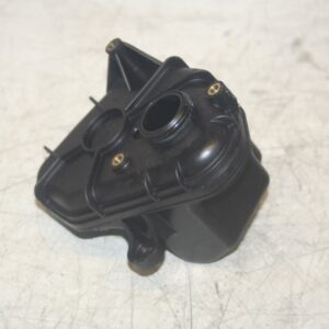 2005 MERCEDES S CLASS W220. AIR CANISTER A6481410286 INTAKE SILENCER