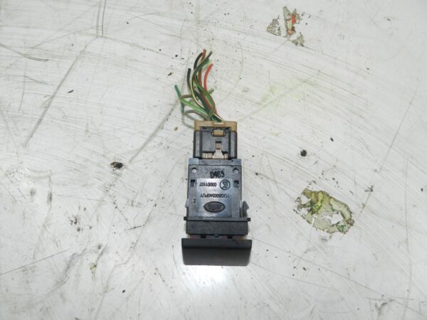 2006 LAND ROVER FREELANDER 1 FACELIFT TD4 L314. HAZARD SWITCH BUTTON - Image 2