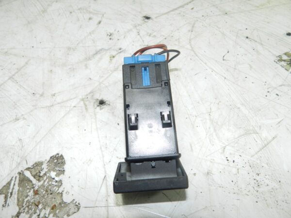 2006 LAND ROVER FREELANDER 1 FACELIFT TD4 L314. REAR SCREEN WIPER SWITCH BUTTON - Image 2