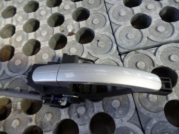 2013 Ford Focus Passenger Front N/S/F Door Handle Moondust Silver