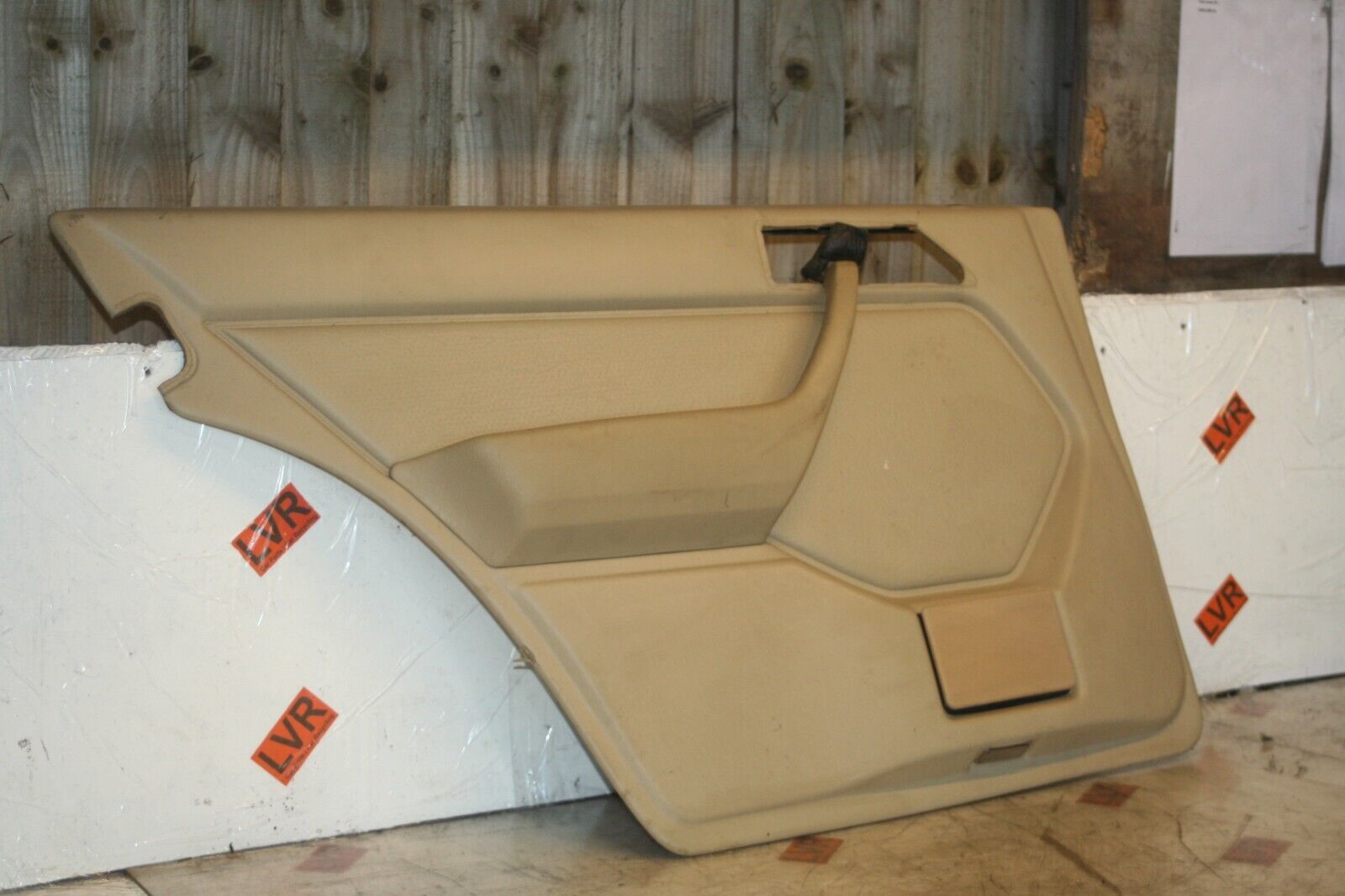 1989 MERCEDES 300E W124. PASSENGER SIDE REAR DOOR CARD