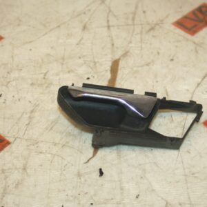 1989 MERCEDES 300E W124. PASSENGER SIDE FRONT INTERIOR DOOR HANDLE