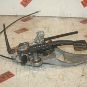 1989 MERCEDES 300E W124. HANDBRAKE PEDAL