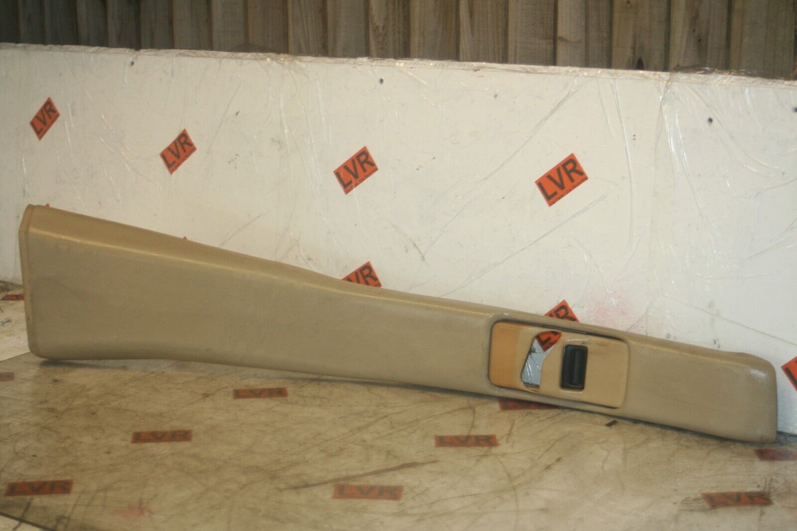 1989 MERCEDES 300E W124. B PILLAR TRIM DRIVER SIDE