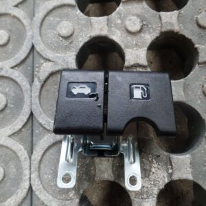 MK2 Nissan Note 2015 - Fuel Cap / Bonnet Release Lever