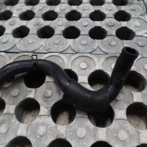 2010 HYUNDAI SANTA FE 2.2 DIESEL AUTOMATIC.  COOLANT PIPE.