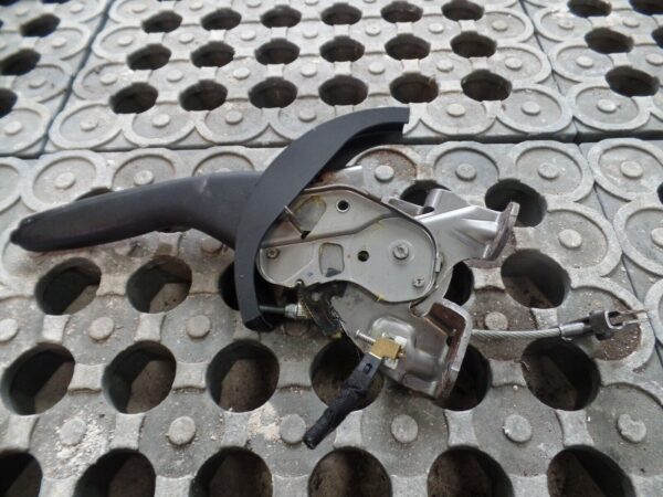 MK2 Nissan Note 2015 - Hand Brake Lever / Handle - Image 2