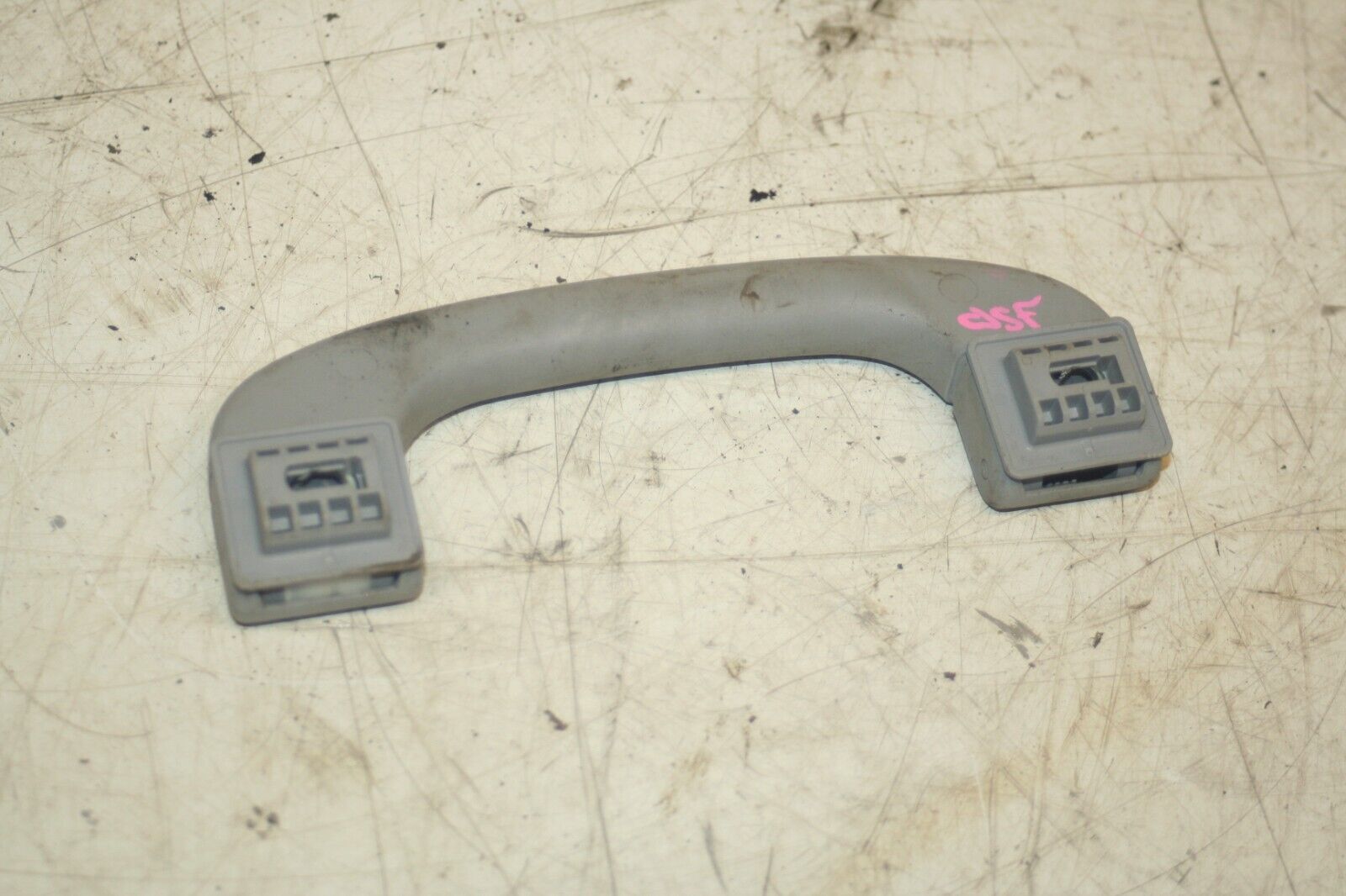(95) 2010 BMW 1 SERIES E82. DRIVER SIDE GRAB HANDLE