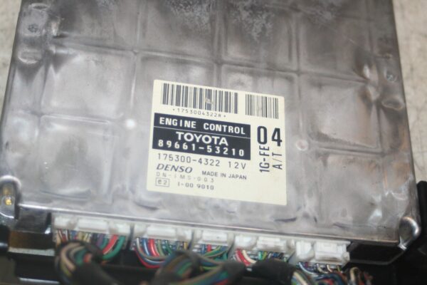 LEXUS 1S200. 89661-53210 ENGINE CONTROL ECU - Image 4