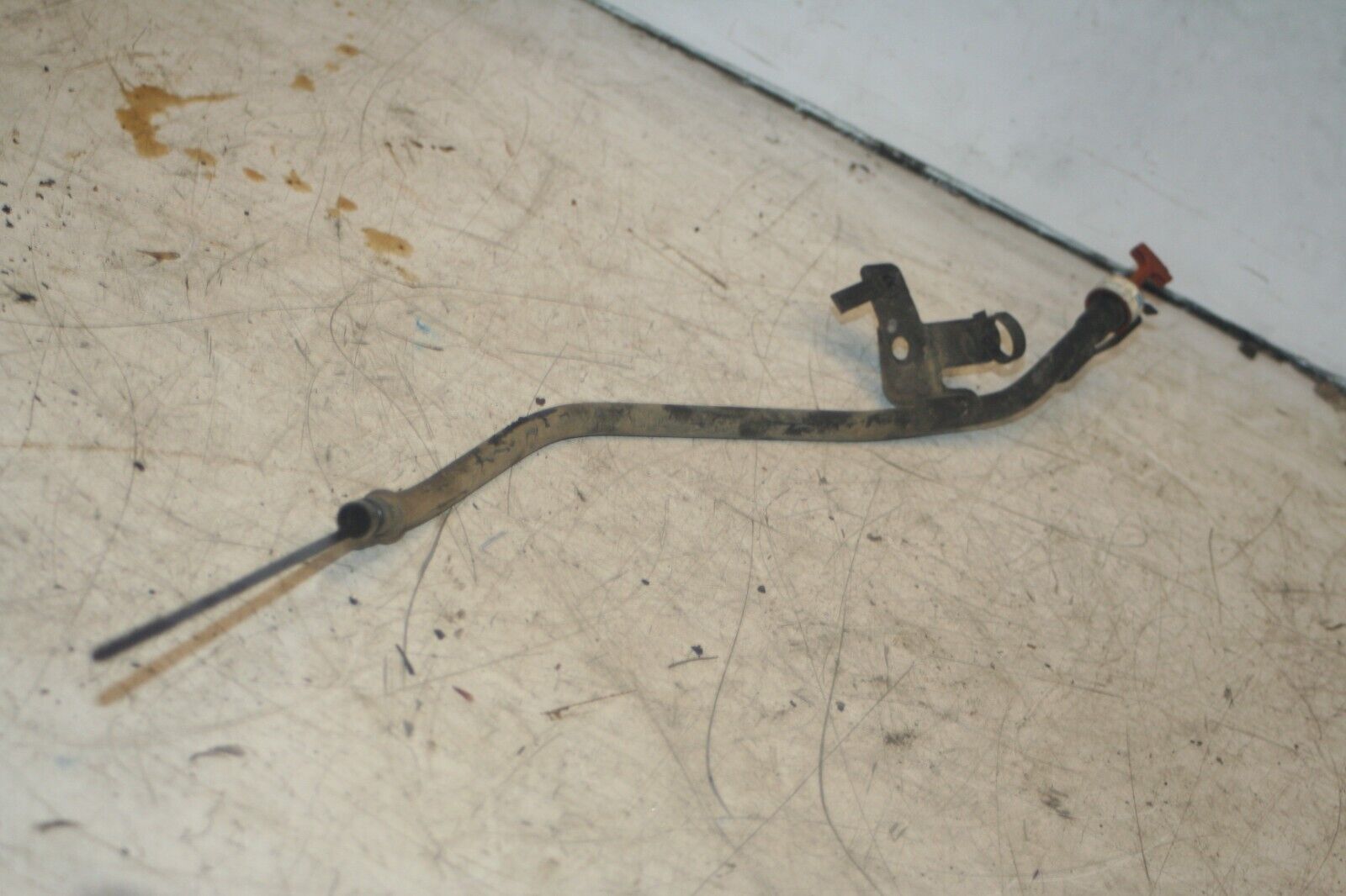 2004 LEXUS IS200. GEARBOX OIL DIPSTICK AND TUBE