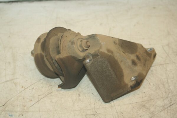 2004 LEXUS IS200. ENGINE MOUNT - Image 4