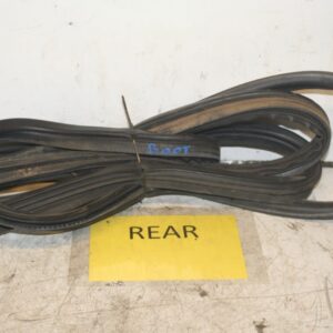 1994 MITSUBISHI PAJERO SHOGUN. BOOT DOOR RUBBER SEAL TAILGATE